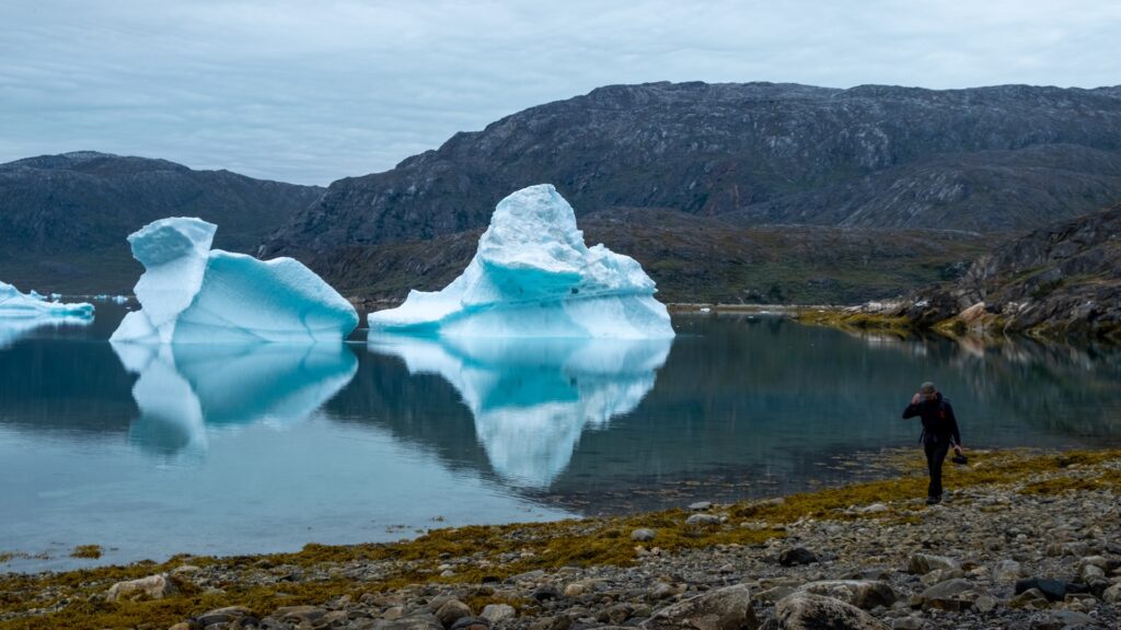 Icebergs by Camp Kangiusaq